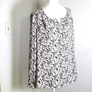 Cabi Longsleeve Blouse White, Black, Blue & Cream Print, Open V-neck, Size Large